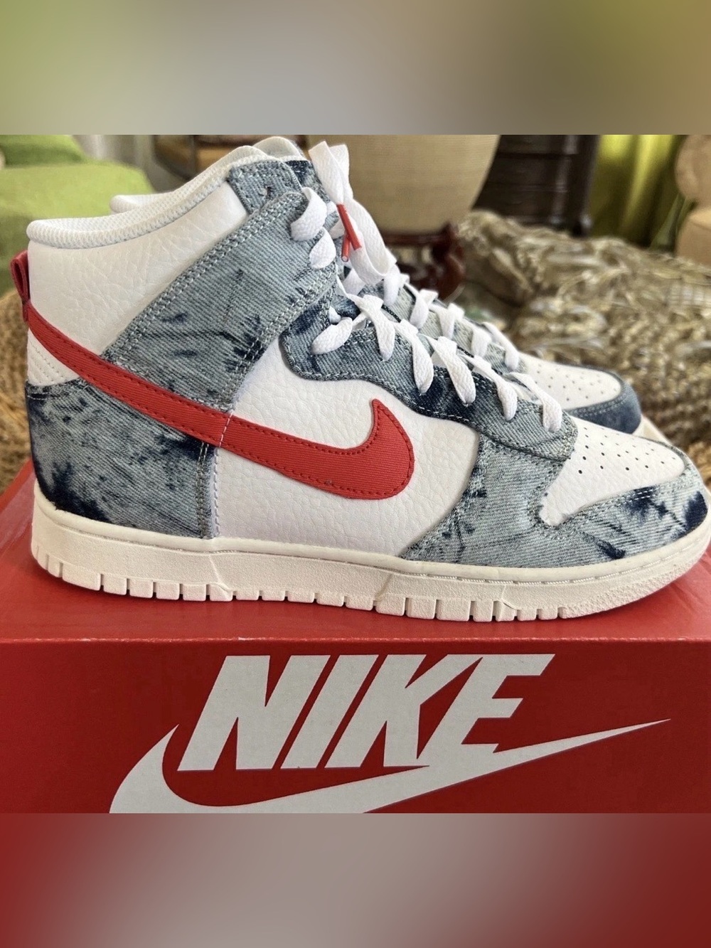Size 9 - Womens Nike Dunk High Washed Denim